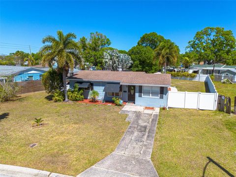 Photo of 1541 68th Avenue N, St Petersburg, FL 33702 (MLS # TB8365383) Photo of 1541 68th Avenue N, St Petersburg, FL 33702 (MLS # TB8365383)