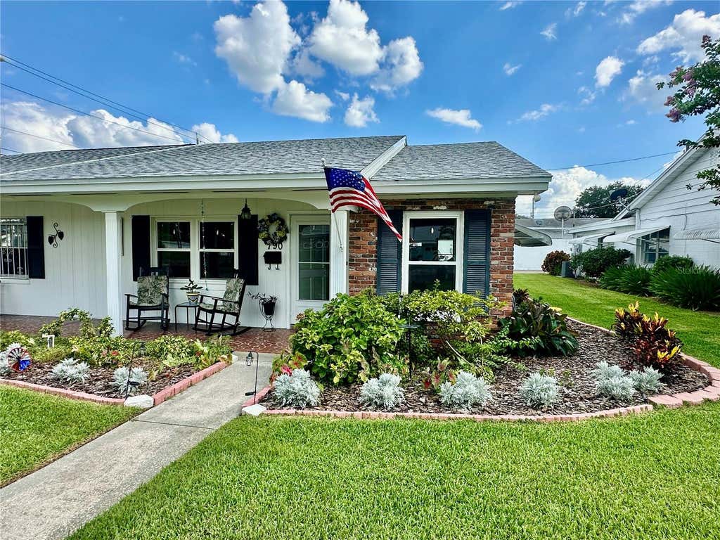 Photo of 790 Avenue Q SE, Winter Haven, FL 33880 (MLS # L4963793)