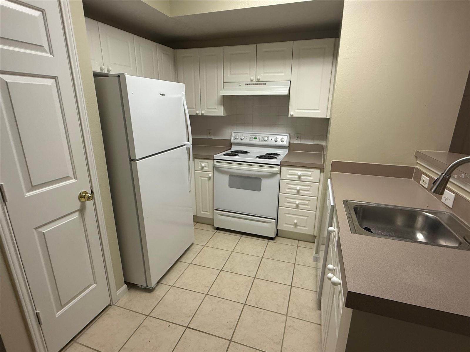GEORGETOWN AT CELEBRATION CONDO - Residential Lease