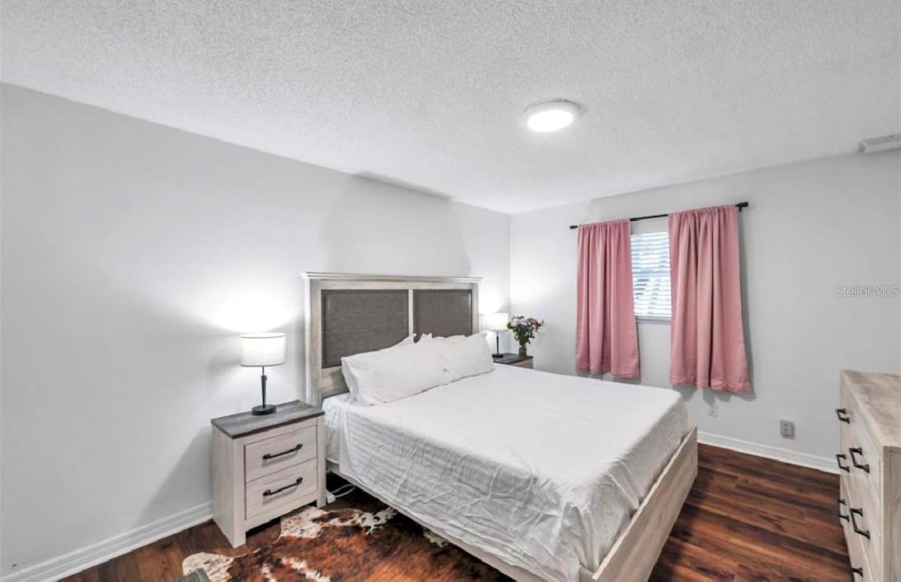 SALLS LAKE PARK - Residential