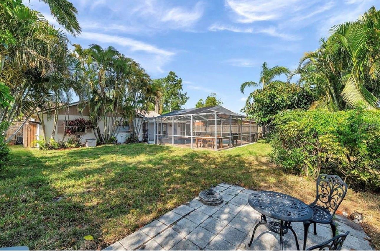 SALLS LAKE PARK - Residential