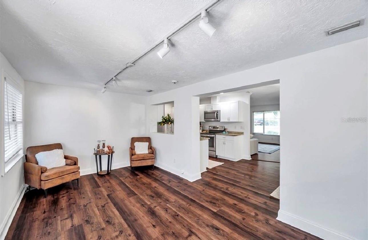 SALLS LAKE PARK - Residential