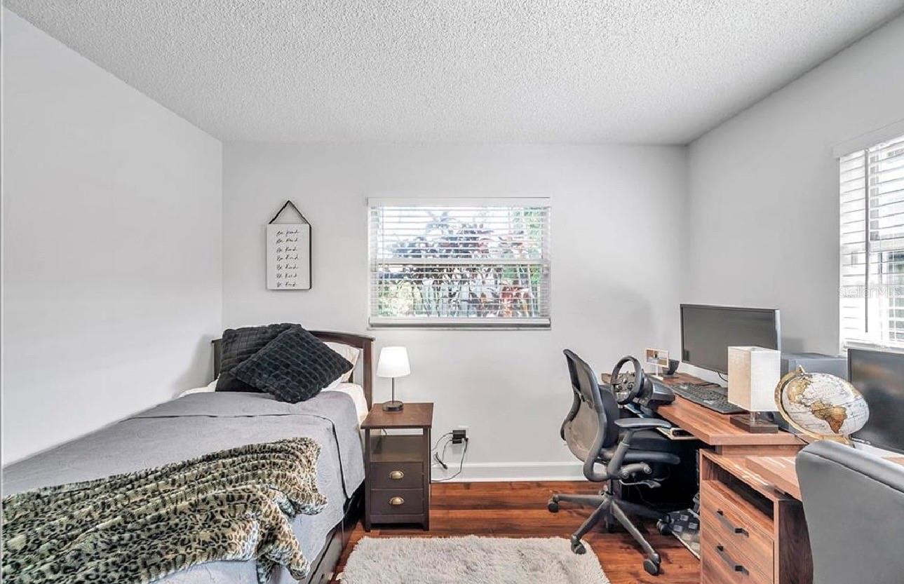 SALLS LAKE PARK - Residential