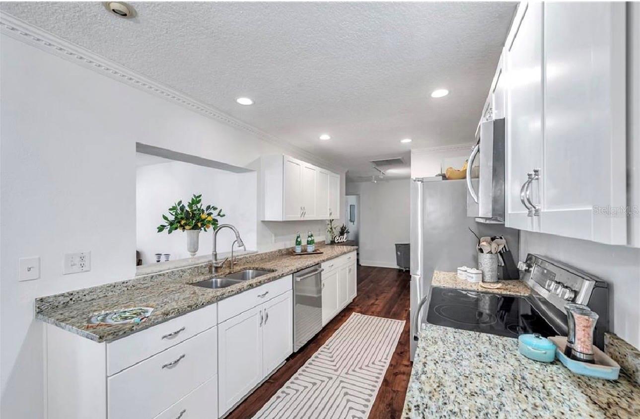 SALLS LAKE PARK - Residential