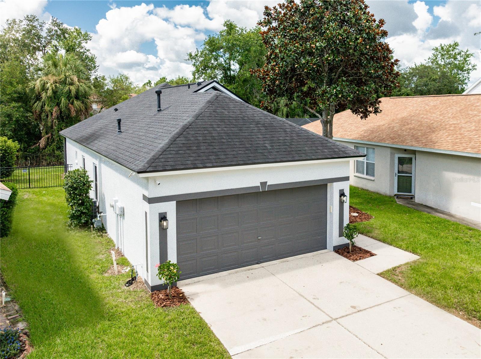 6116 SKYLARKCREST DR