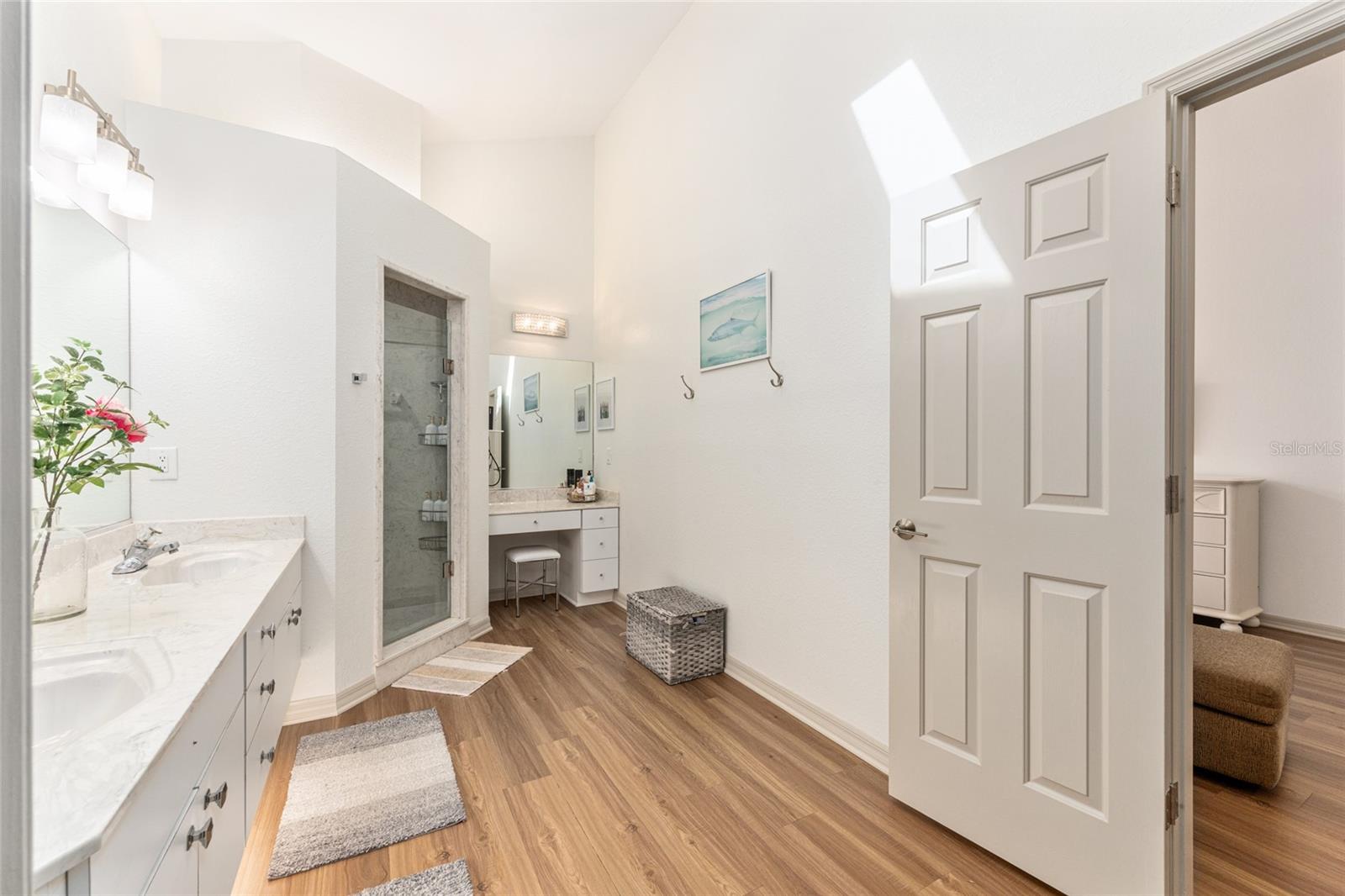 LAUREL RUN CREEKSIDE VILLAS - Residential