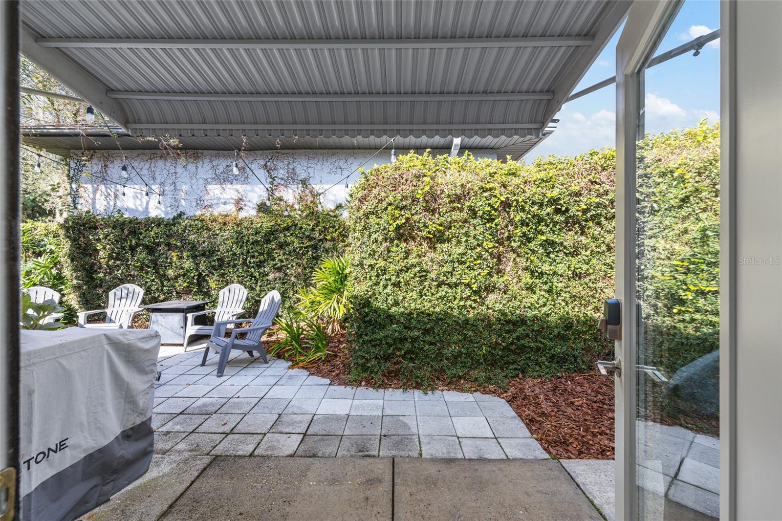 LAUREL RUN CREEKSIDE VILLAS - Residential