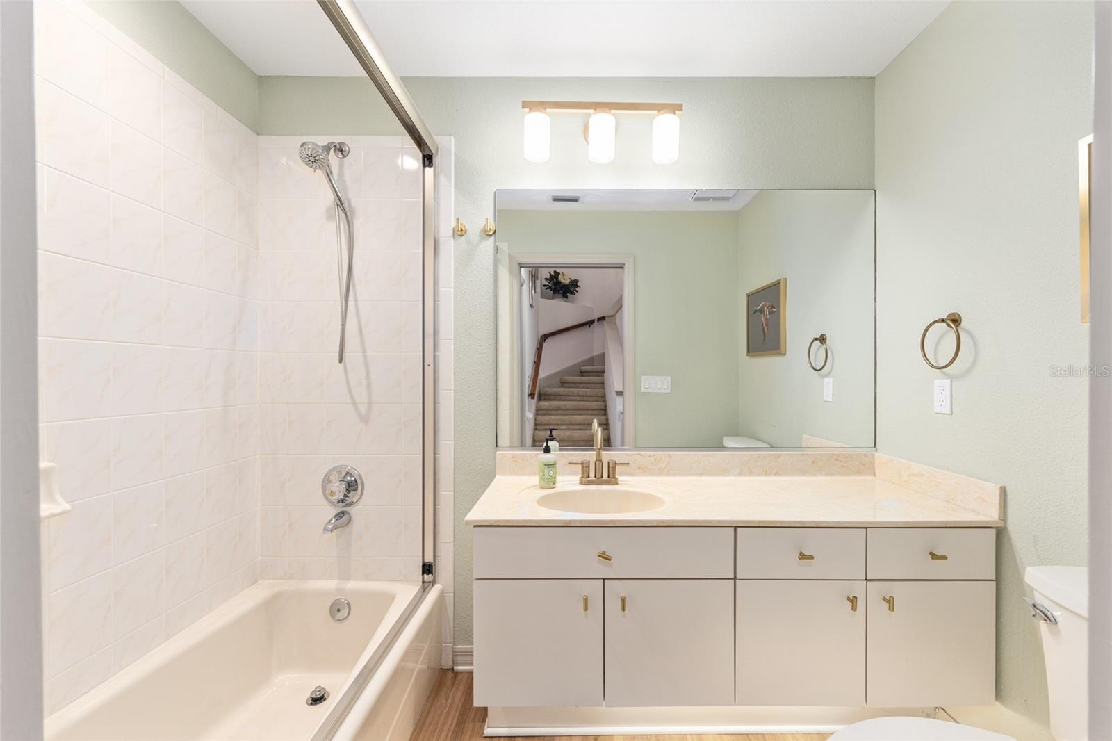 LAUREL RUN CREEKSIDE VILLAS - Residential