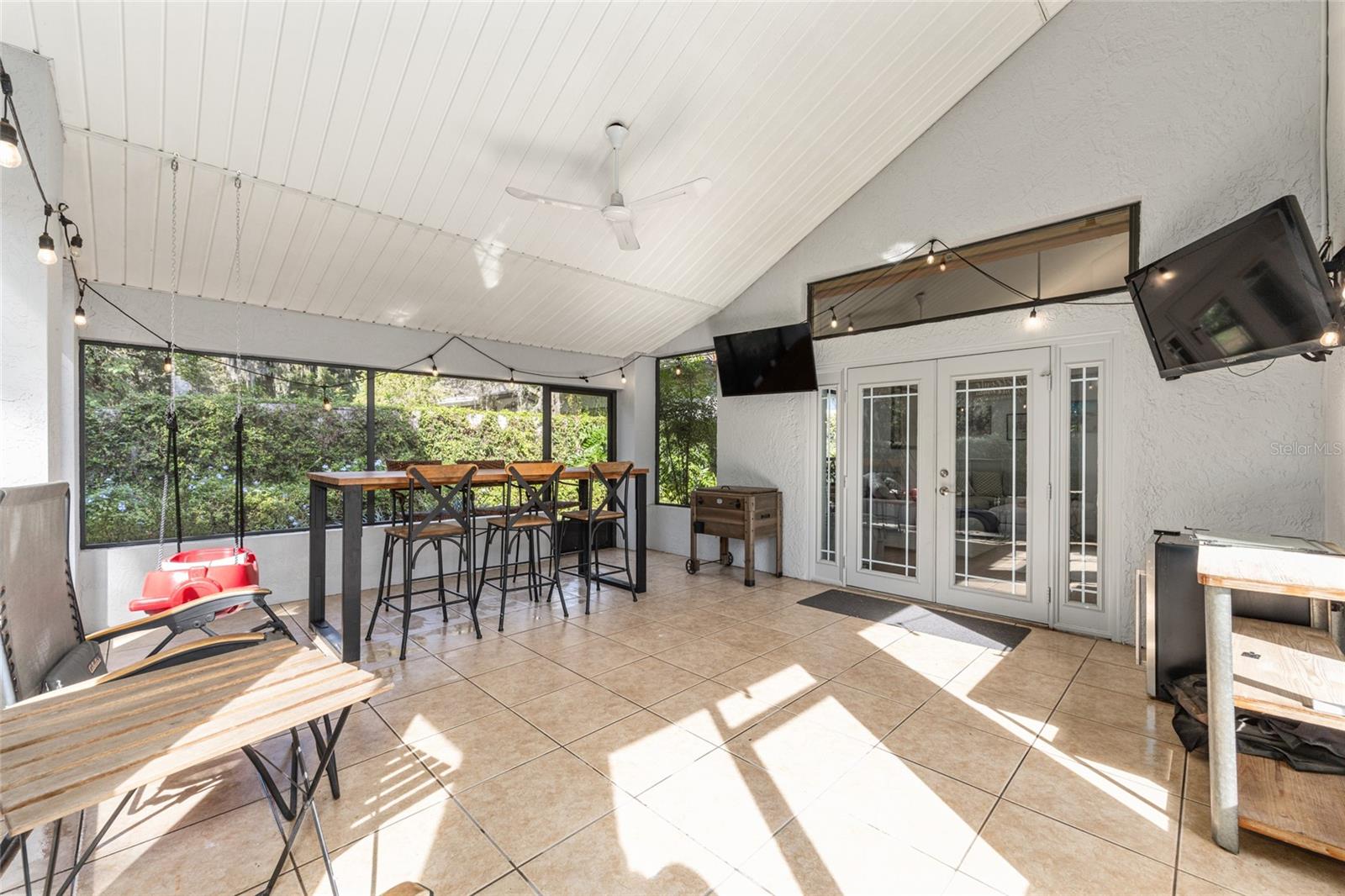 1962 SE TWIN BRIDGE CIRCLE