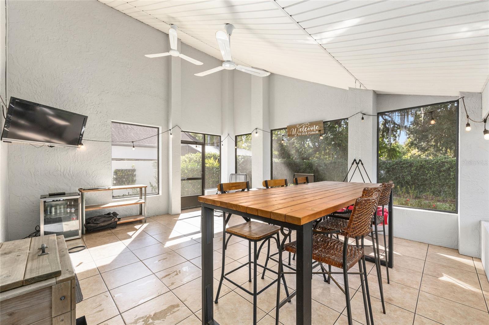 LAUREL RUN CREEKSIDE VILLAS - Residential