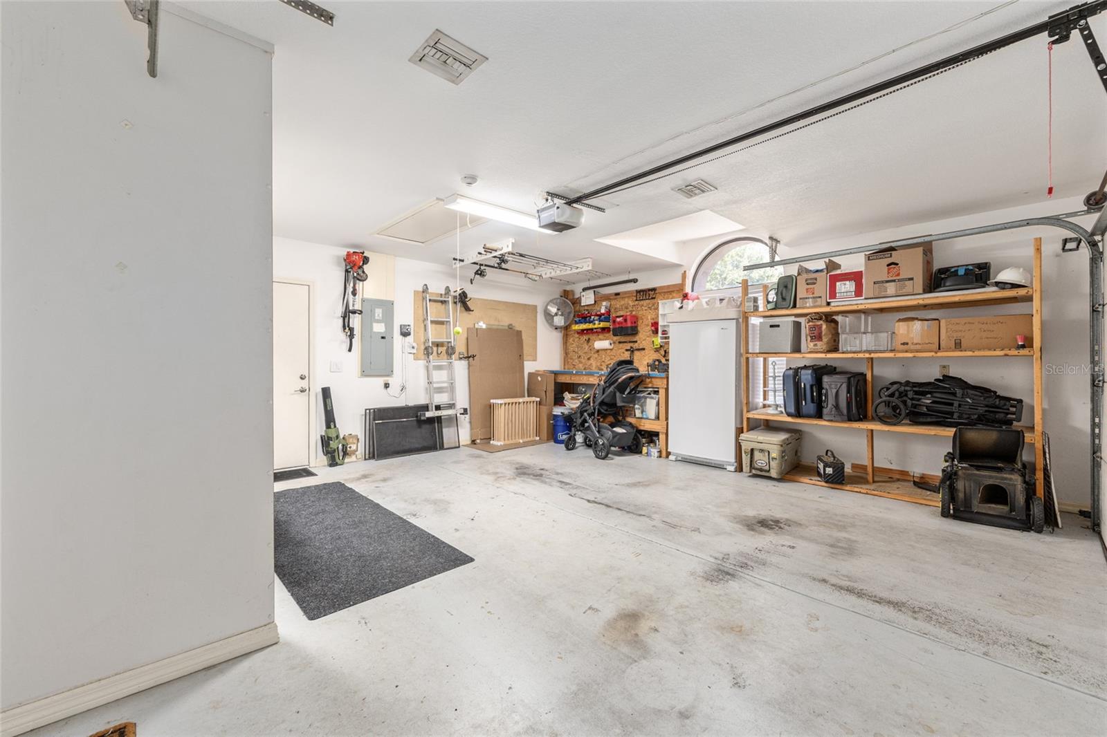 LAUREL RUN CREEKSIDE VILLAS - Residential