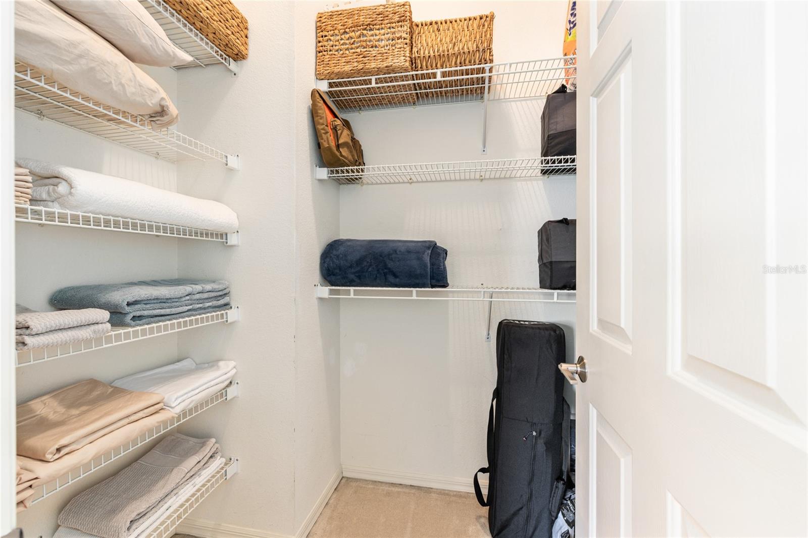 LAUREL RUN CREEKSIDE VILLAS - Residential