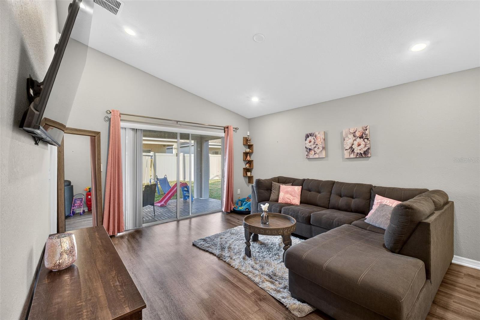 VILLAMAR PH 4 - Residential Lease