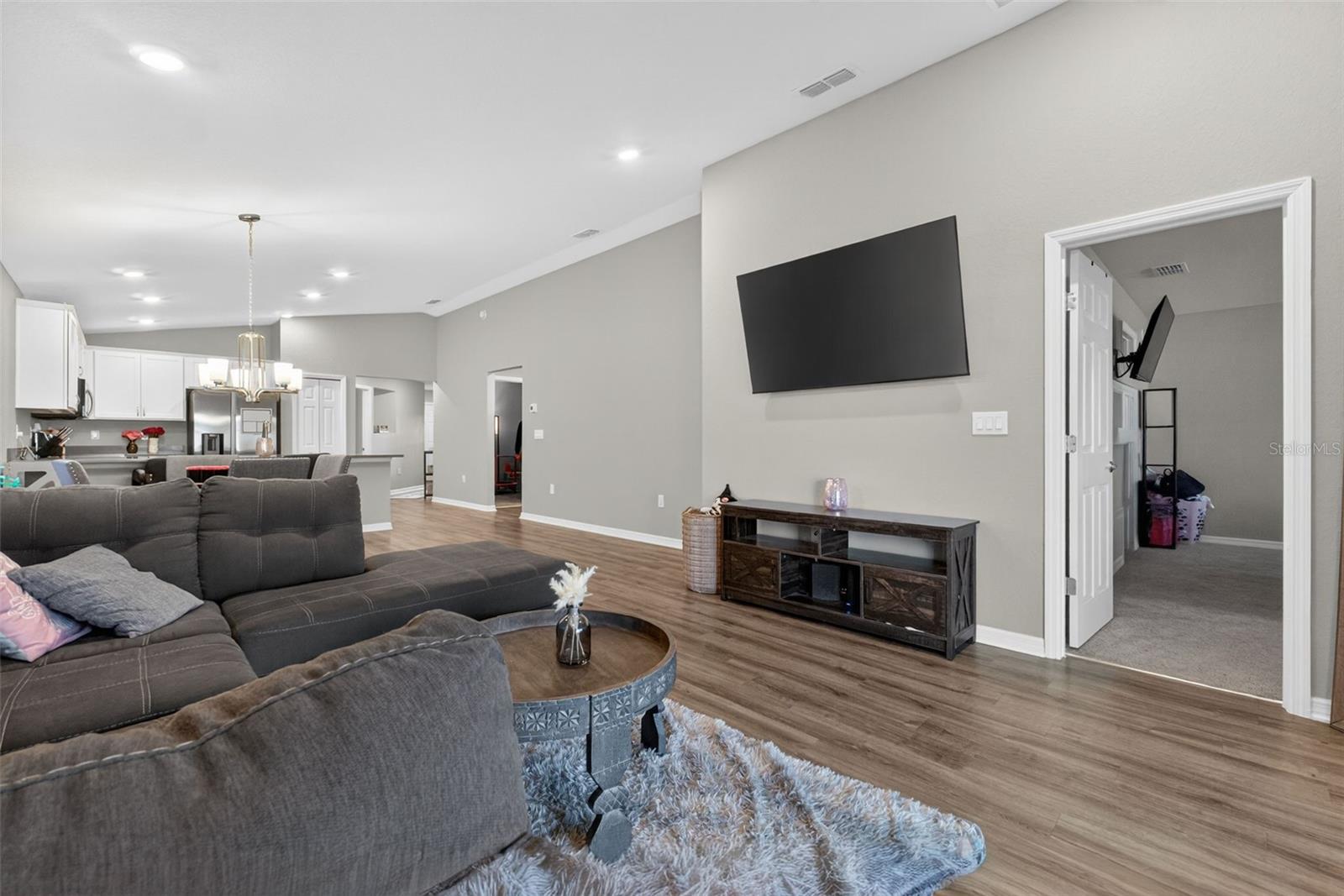 VILLAMAR PH 4 - Residential Lease