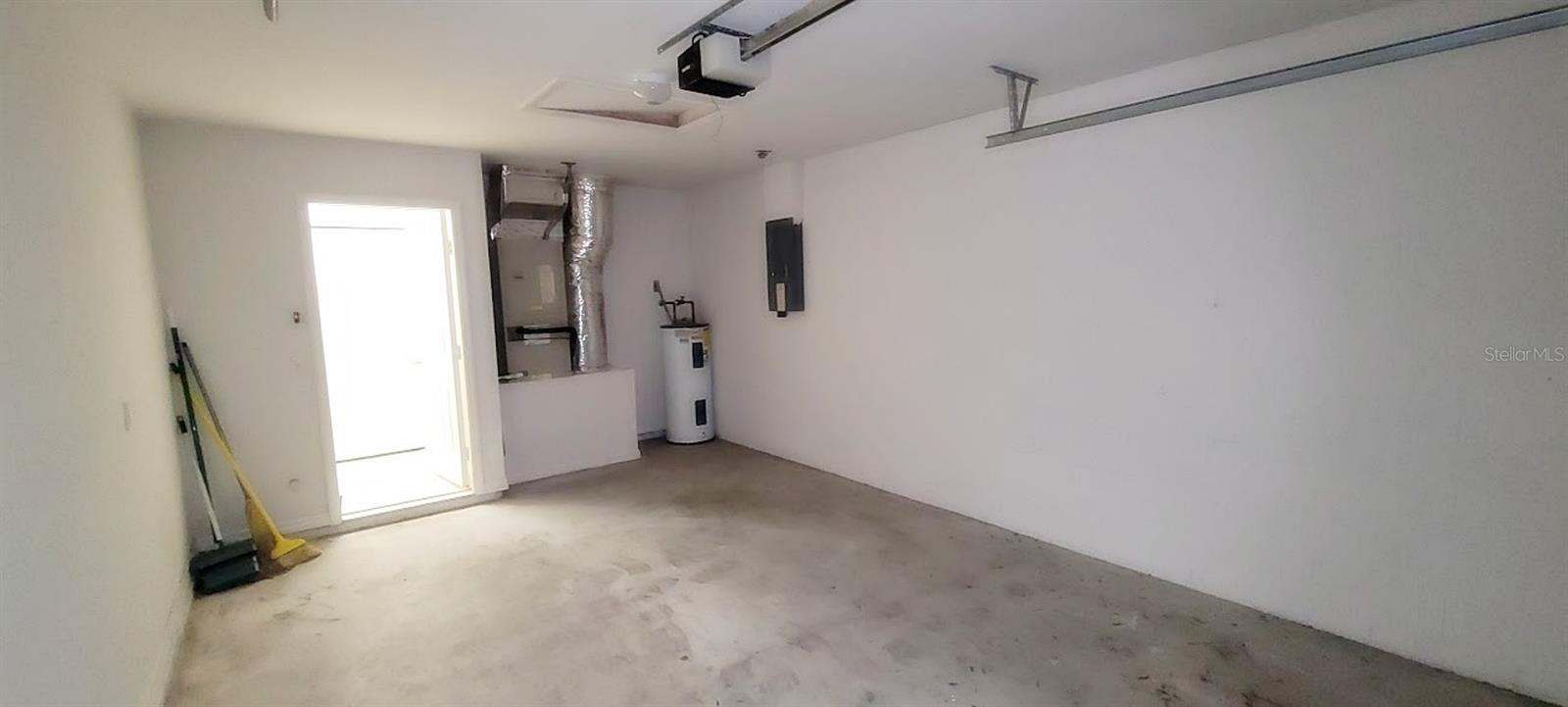 RAINBOW SPRINGS - Residential