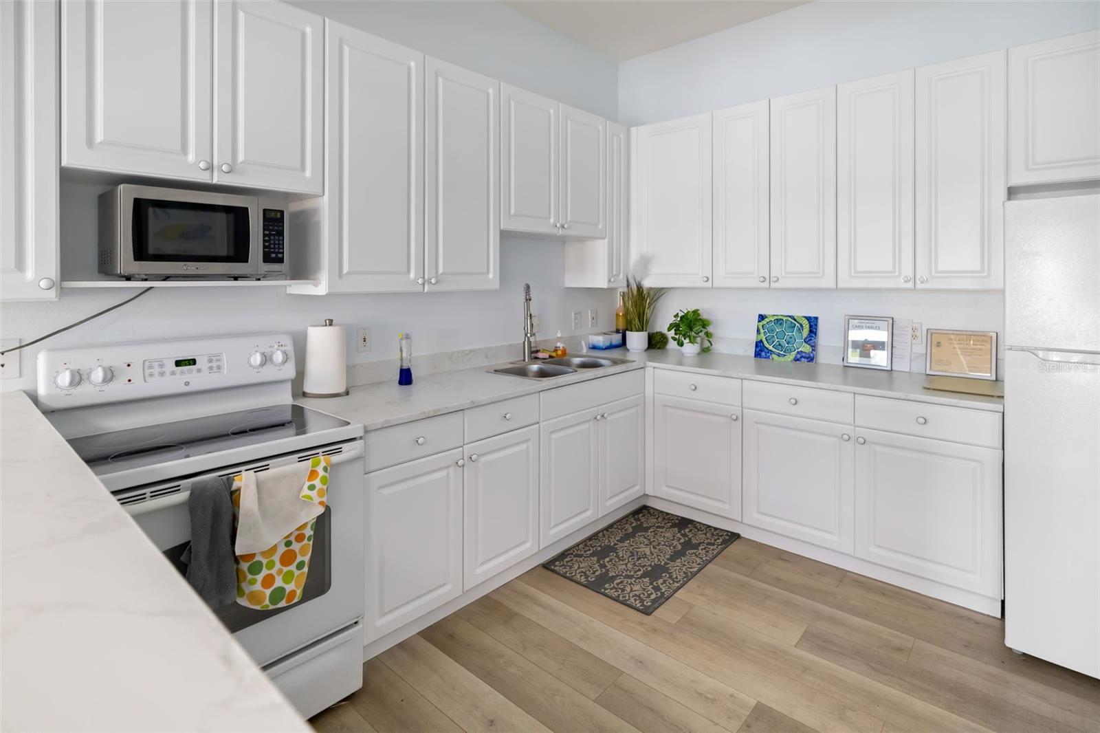 COURTYARDS AT GONDOLA PARK - Residential