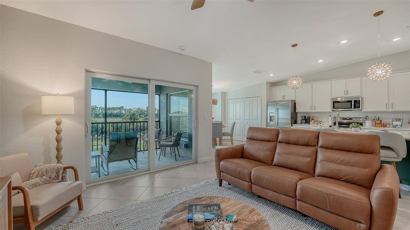 WELLEN PARK GOLF & COUNTRY CLUB - Residential Lease