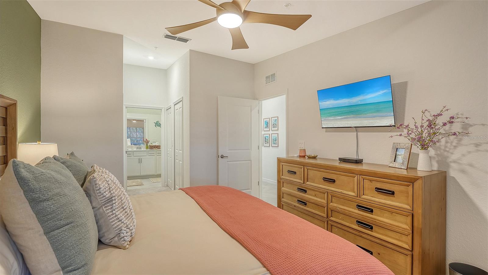 WELLEN PARK GOLF & COUNTRY CLUB - Residential Lease