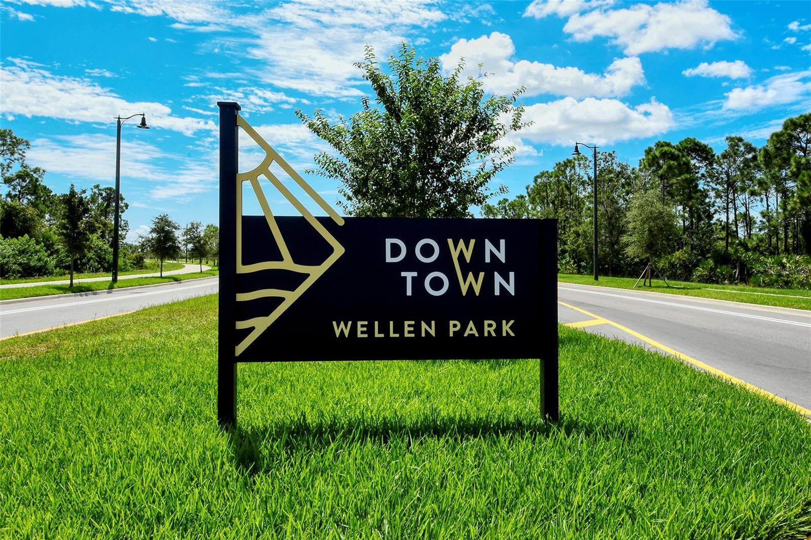 WELLEN PARK GOLF & COUNTRY CLUB - Residential Lease