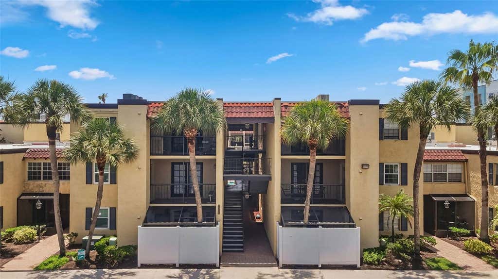 Photo of 5306 Santa Rosa Court #143, Tampa, FL 33609 (MLS # TB8532169)