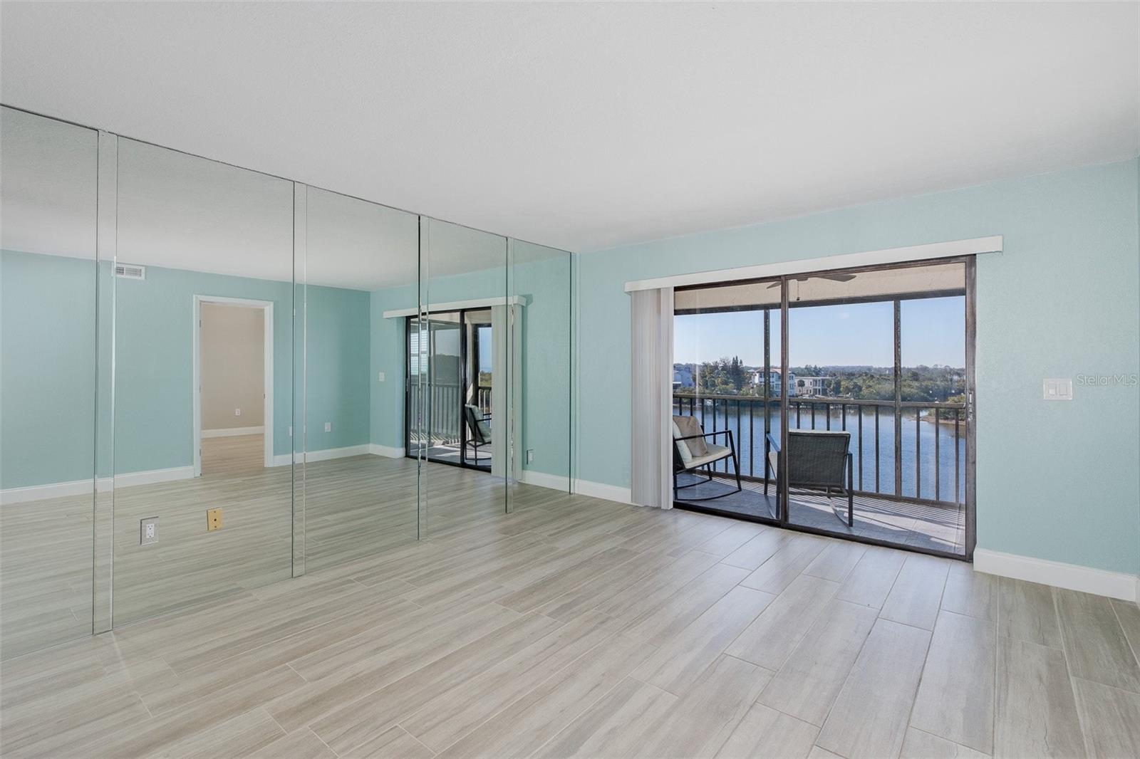 SAND PEBBLE POINTE CONDO 01 AMD 02 - Residential