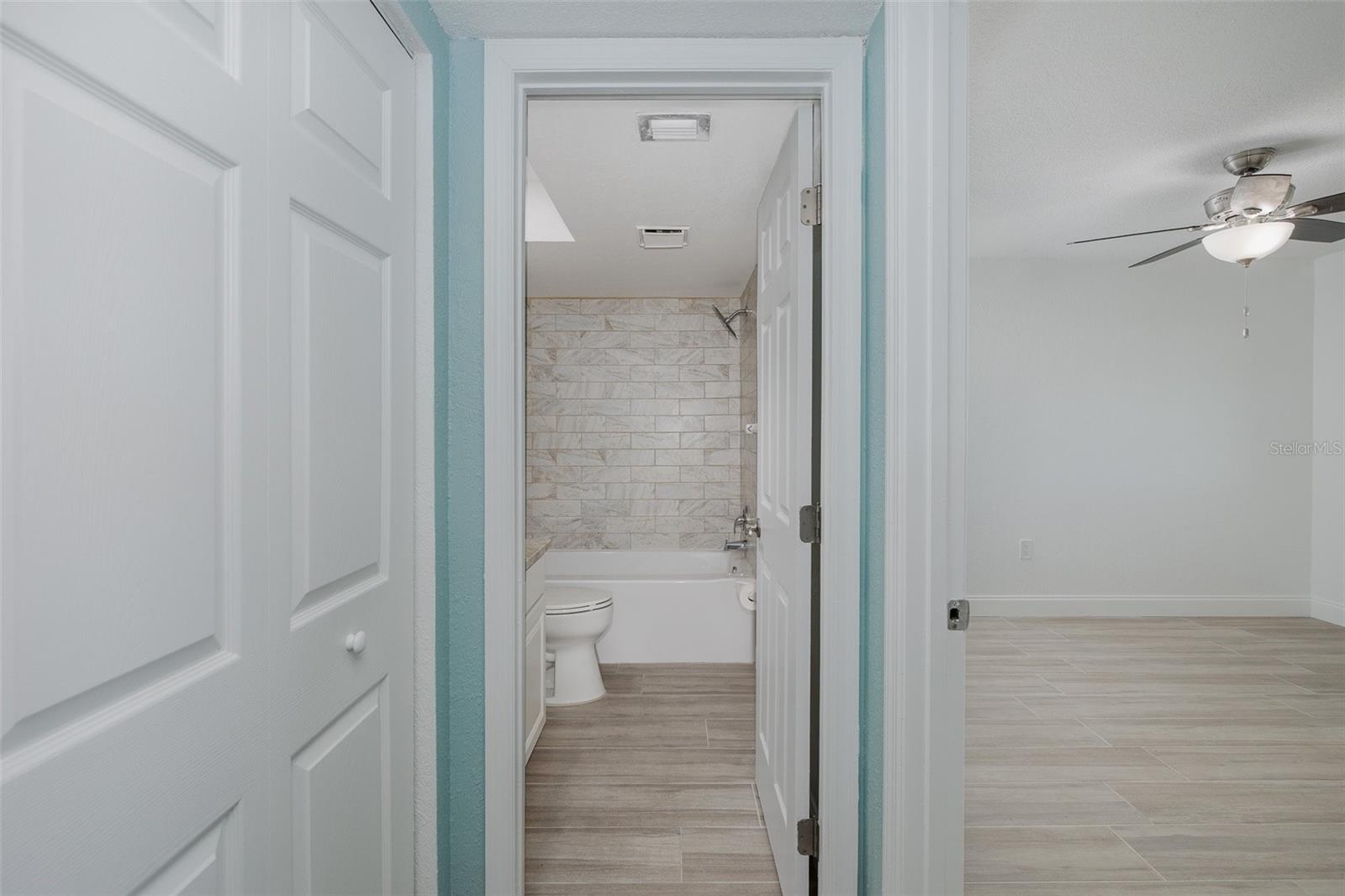 SAND PEBBLE POINTE CONDO 01 AMD 02 - Residential