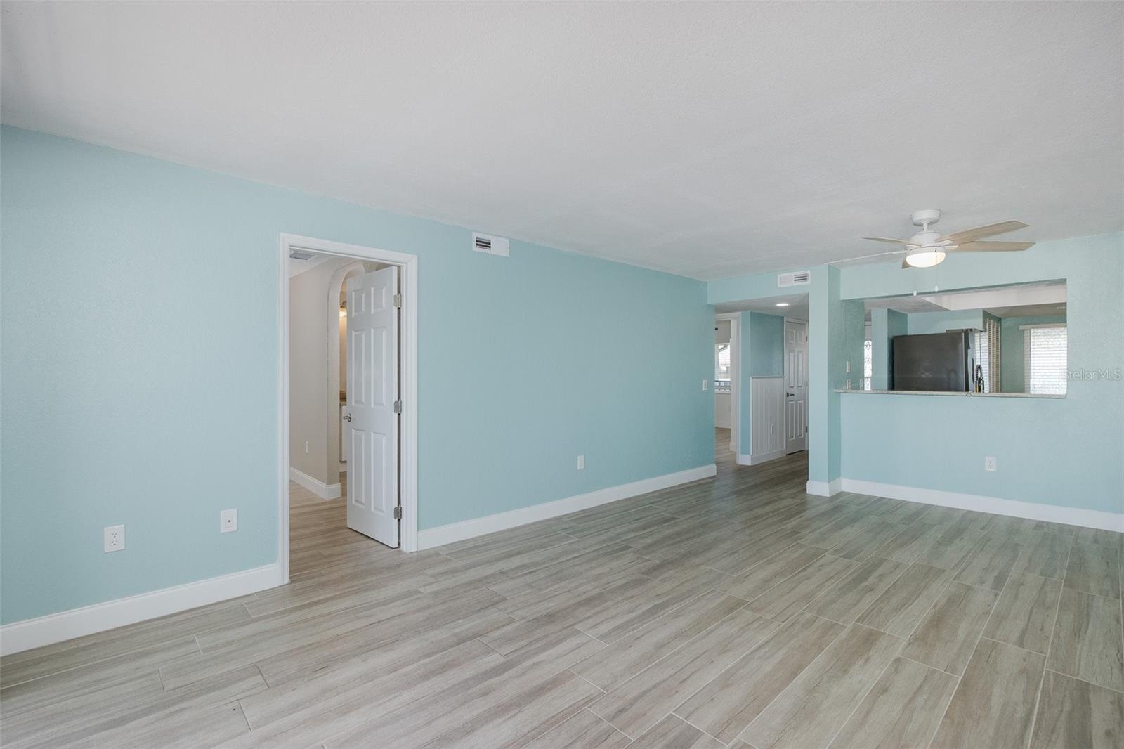 SAND PEBBLE POINTE CONDO 01 AMD 02 - Residential