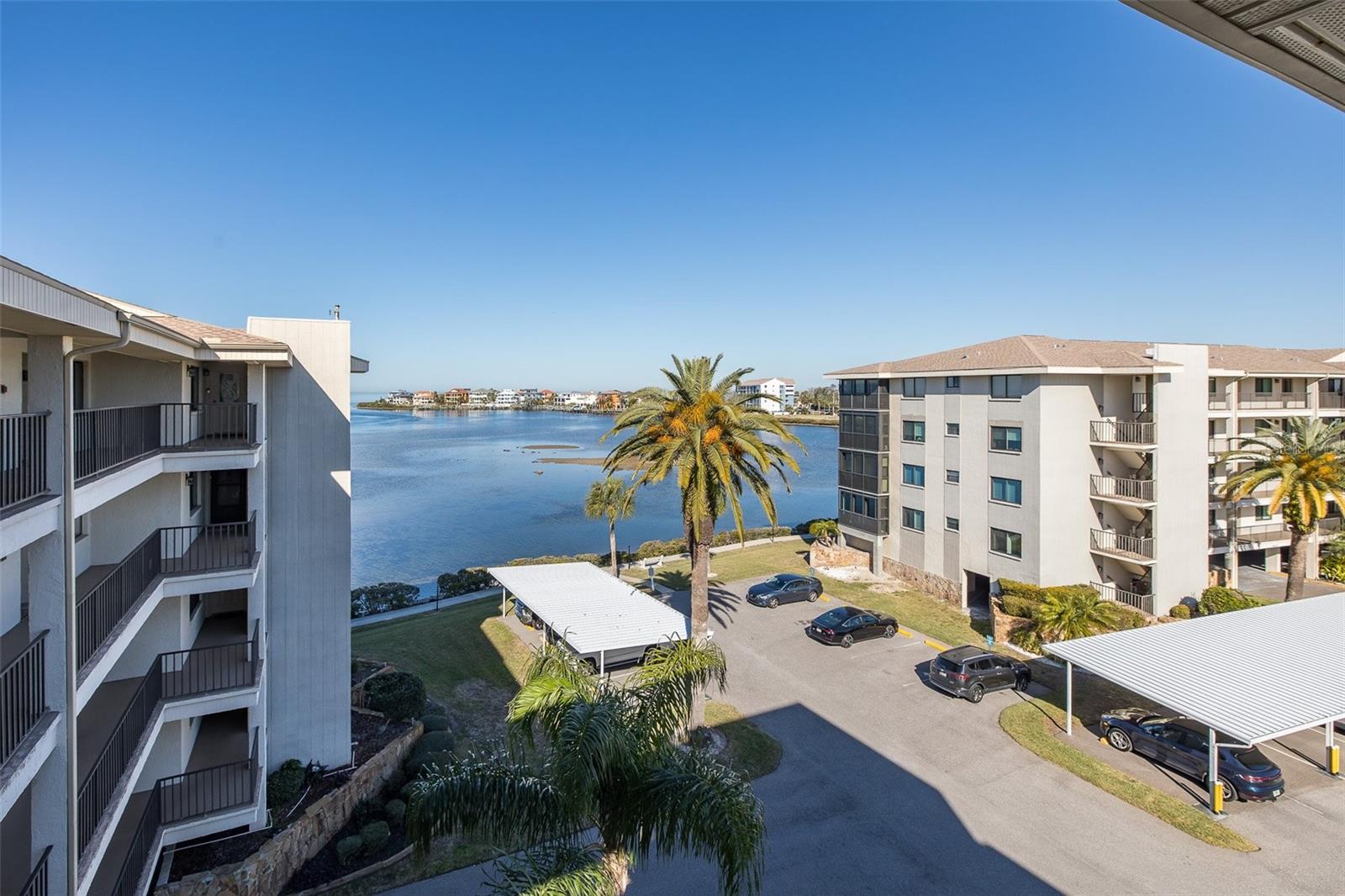 SAND PEBBLE POINTE CONDO 01 AMD 02 - Residential