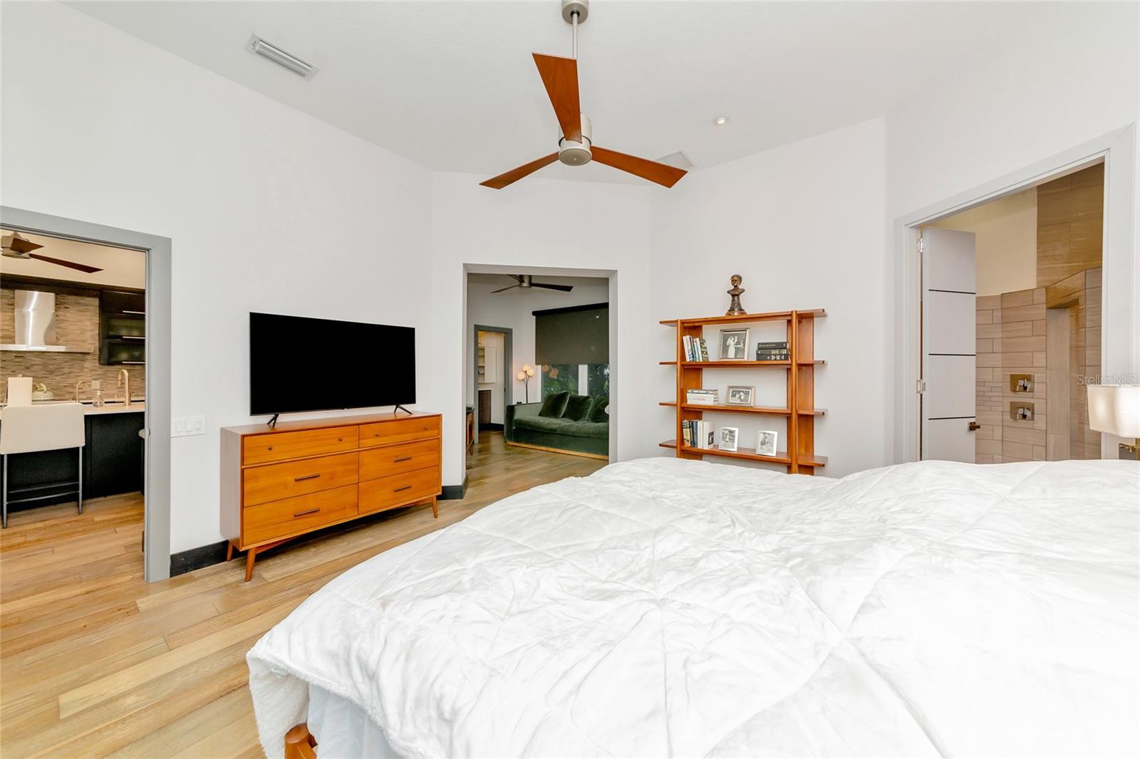 EDGEWATER VILLAGE SUBPHASE A - Residential