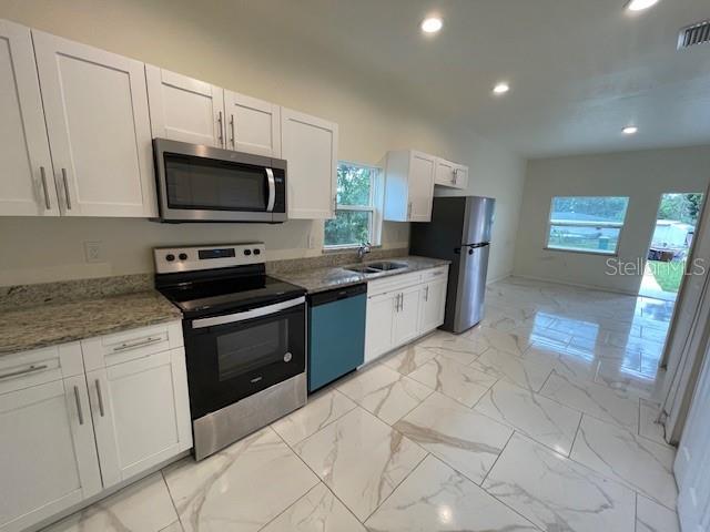 TROP G A - Residential Lease
