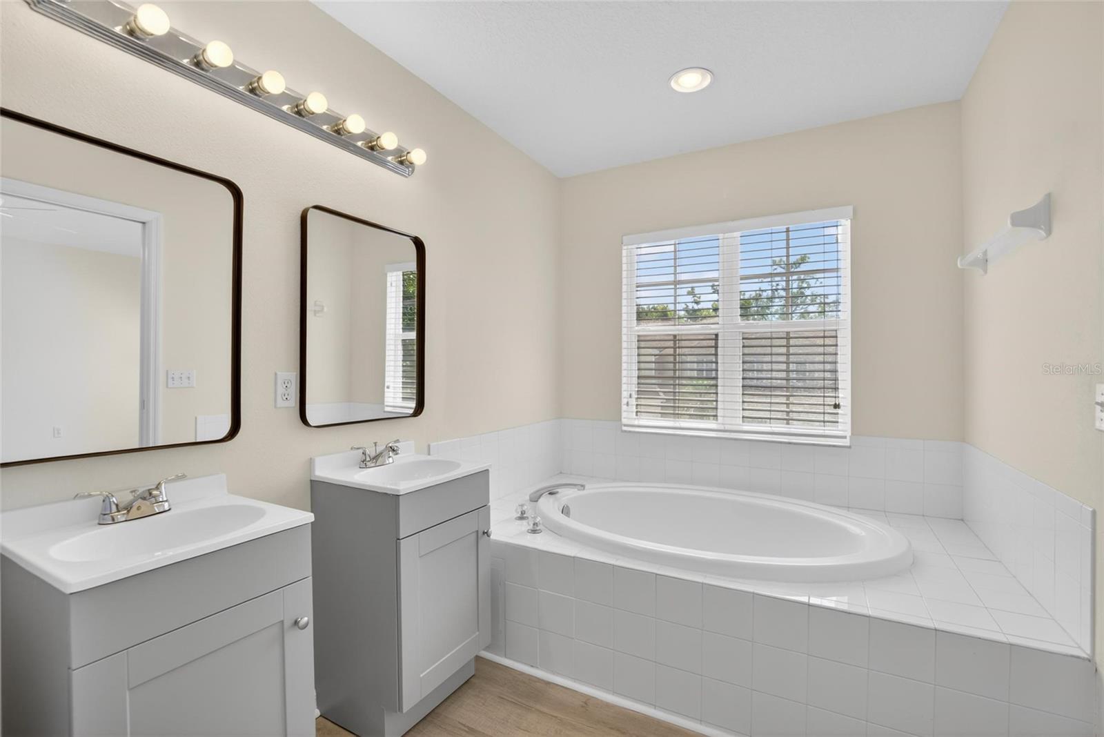 SUMMERFIELD HOLLOW PH 1-A & 1-B - Residential