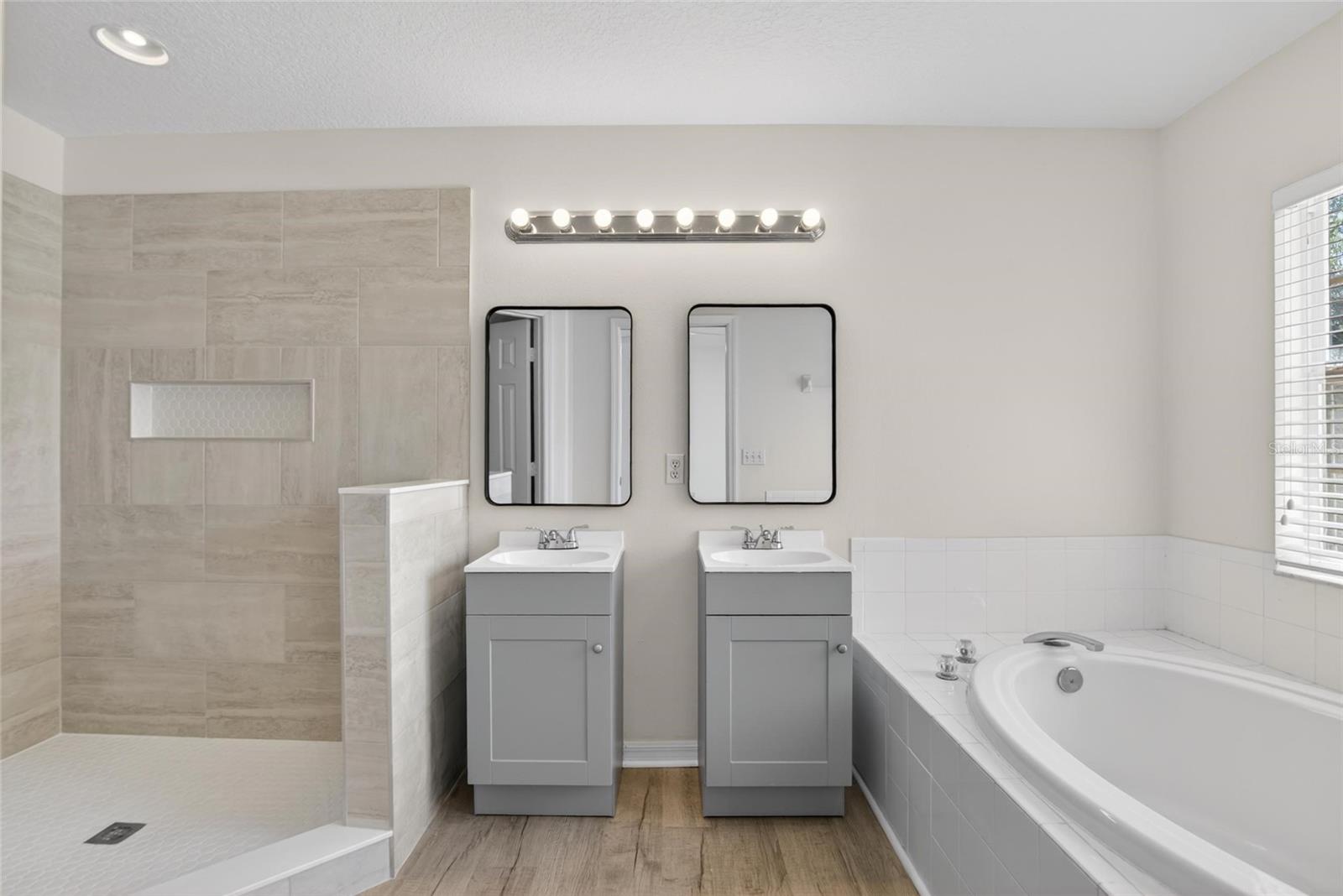 SUMMERFIELD HOLLOW PH 1-A & 1-B - Residential