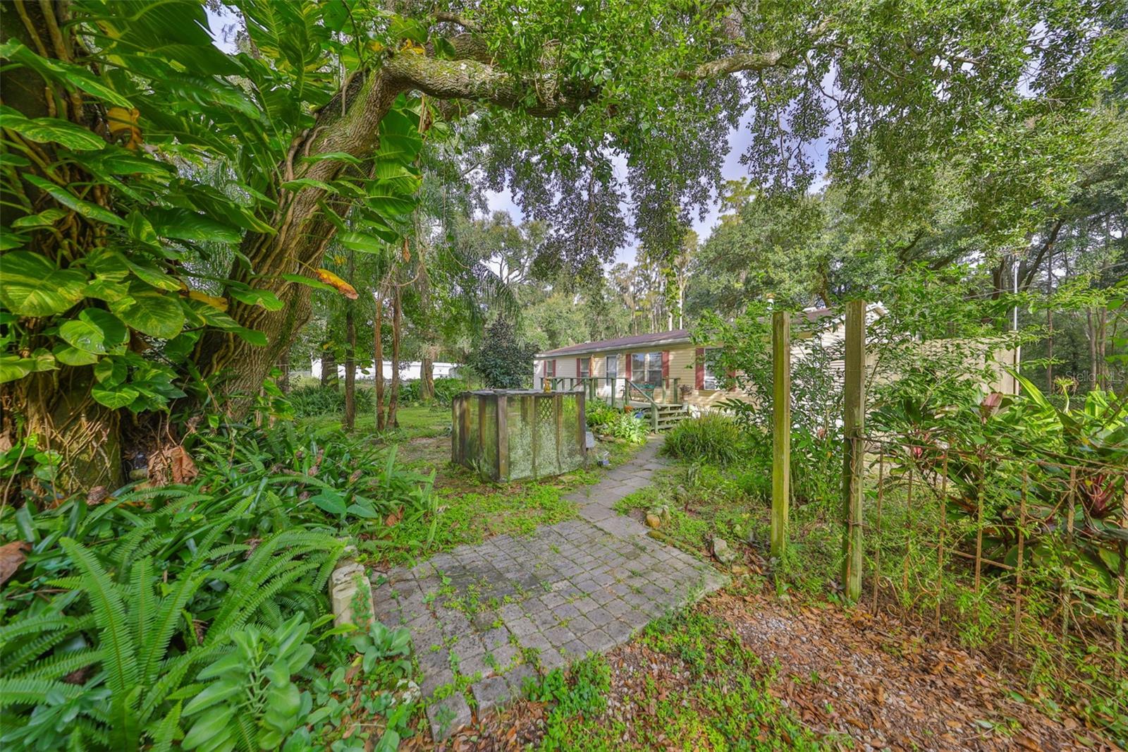 COUNTRY VIEW ESTATES - Residential