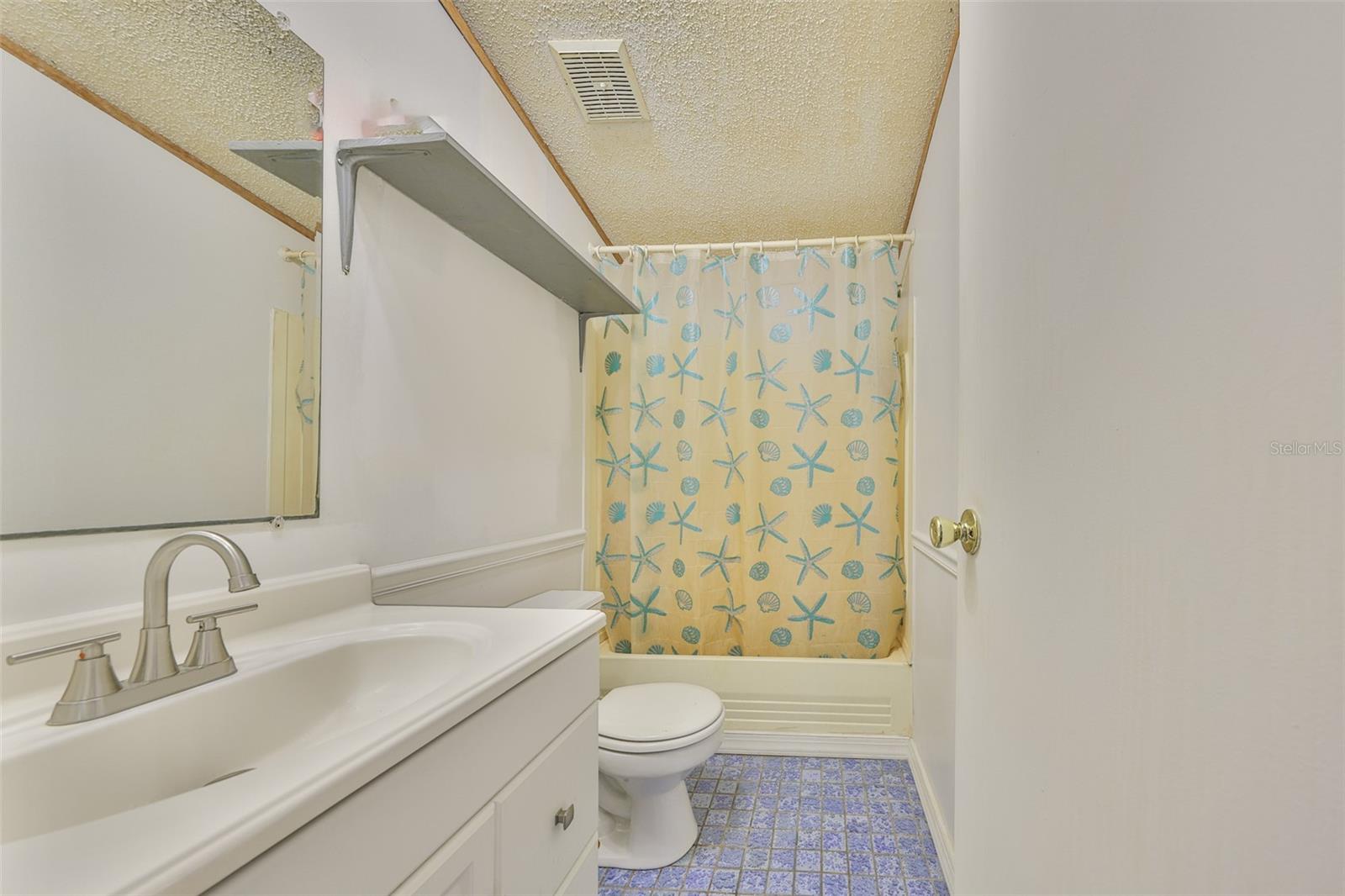 COUNTRY VIEW ESTATES - Residential