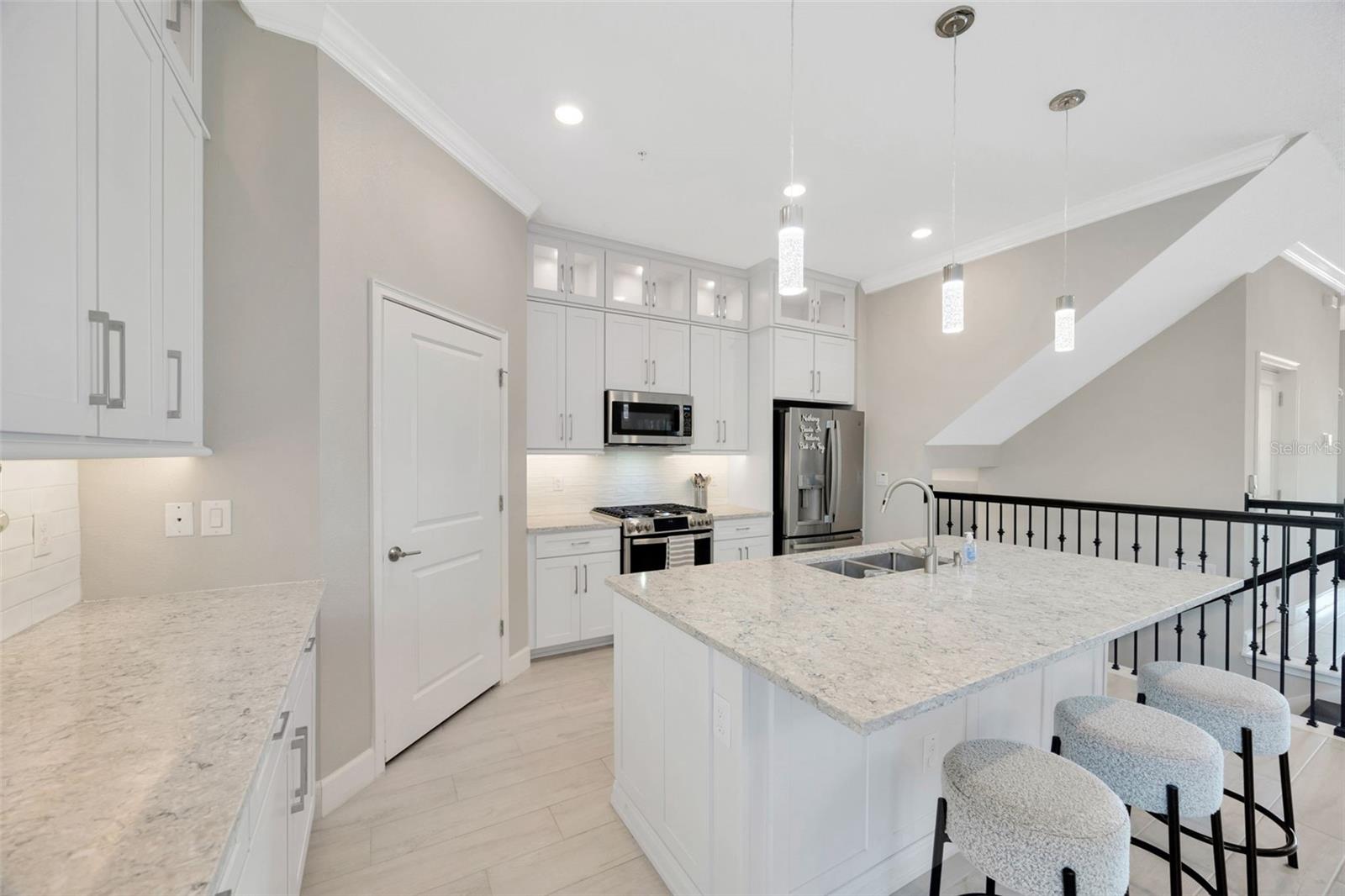 5351 BRIDGE STREET 32