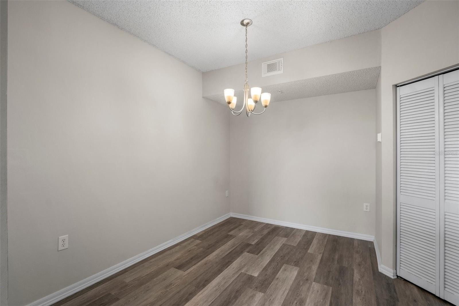 5450 BENTGRASS DRIVE 5-301