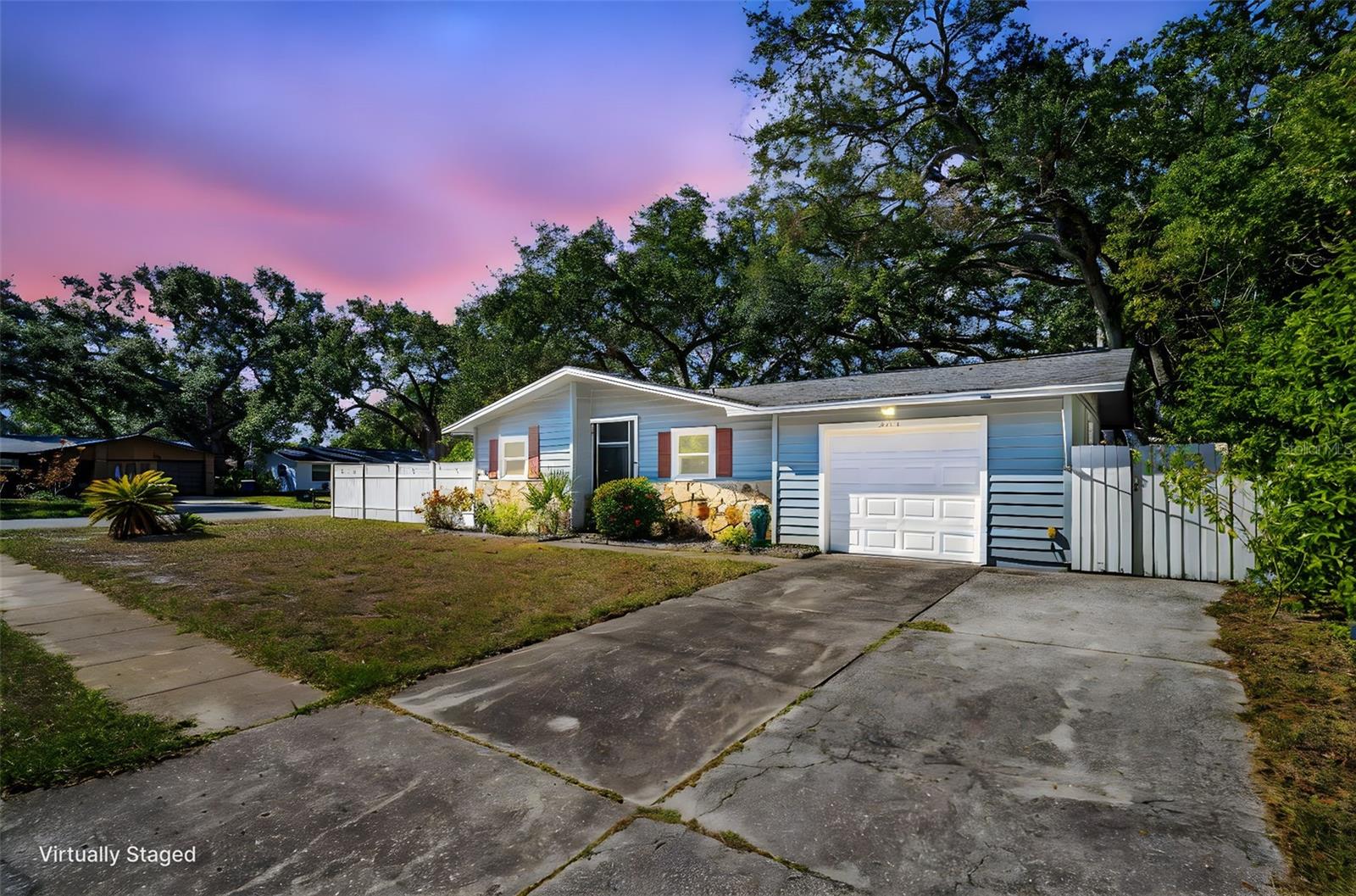 CHARTER OAKS - Residential