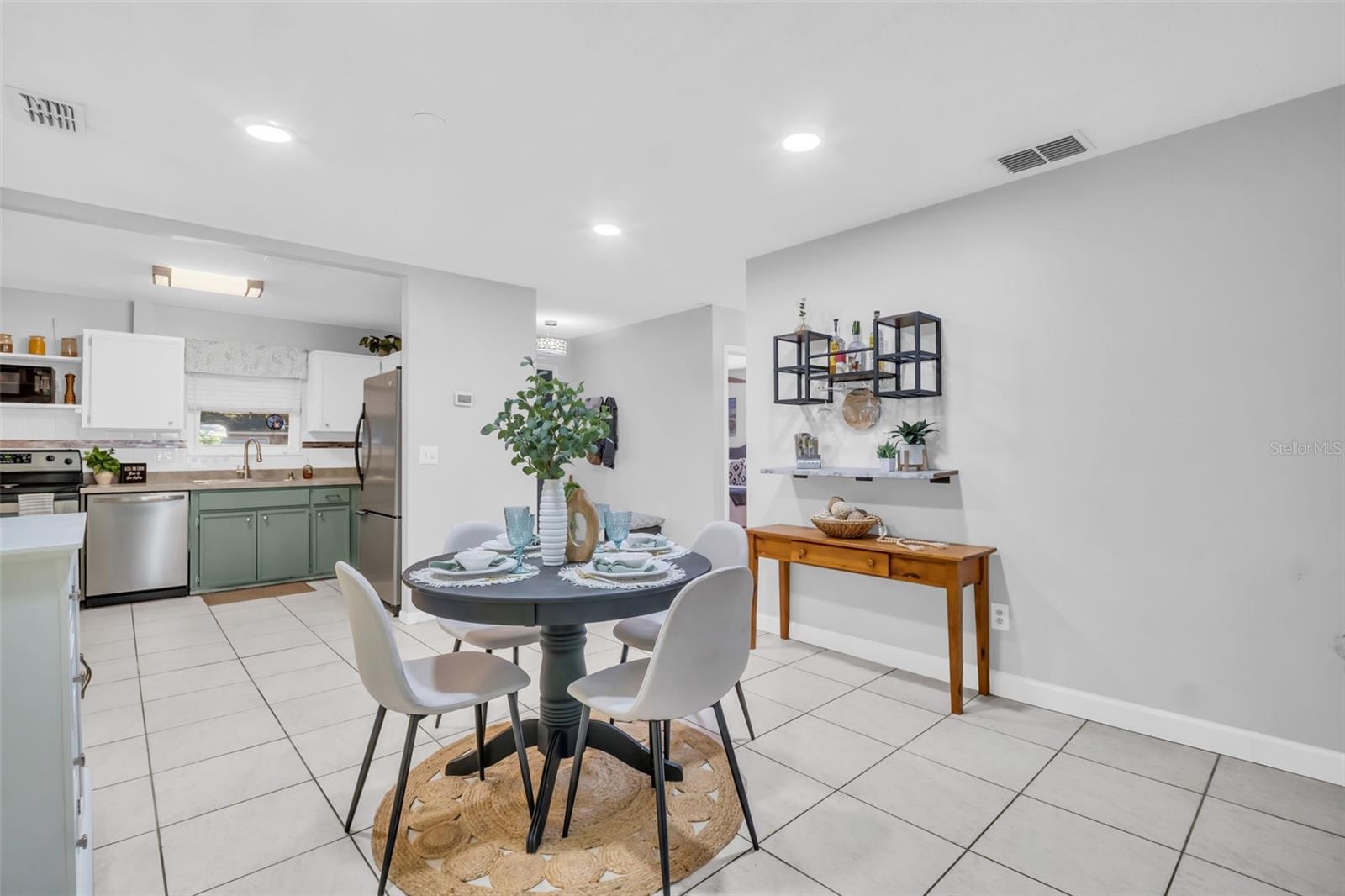 CHARTER OAKS - Residential