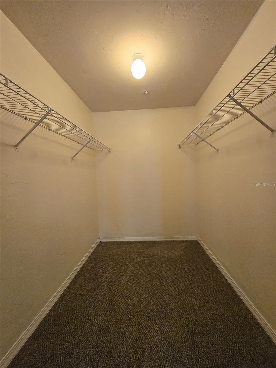 CAMPUS EDGE - Residential Lease