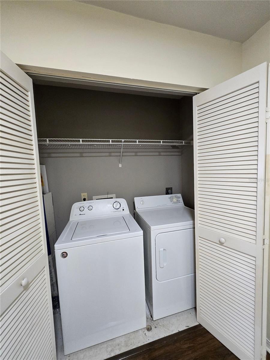 CAMPUS EDGE - Residential Lease