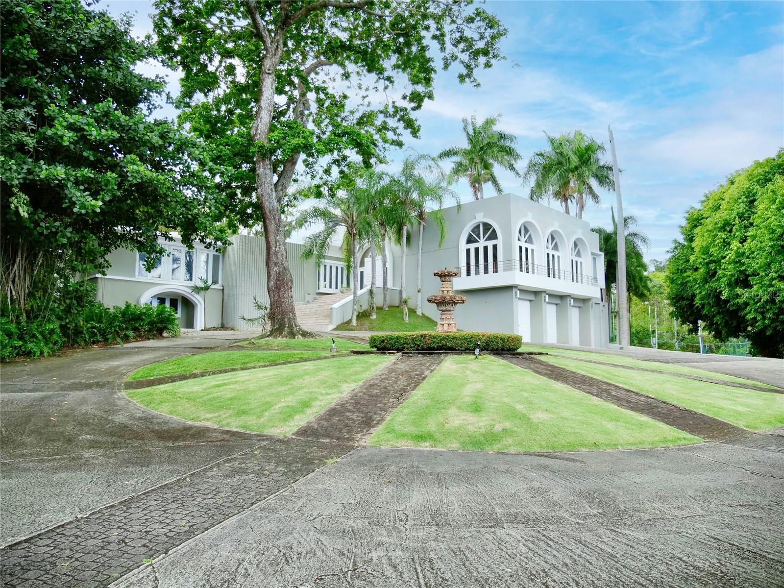 OCEAN AND CITY VIEWS FROM GUAYNABO ESTATE - Residential