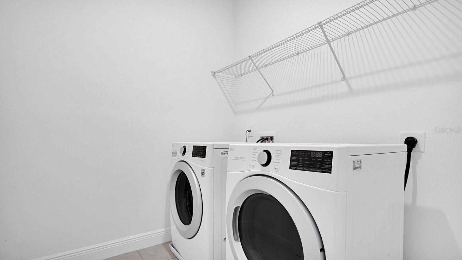 ENCLAVE AT HAWKS CREST - Residential