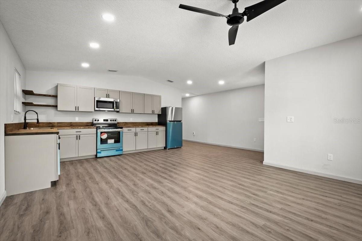 MONCRIEF PARK - Residential Lease