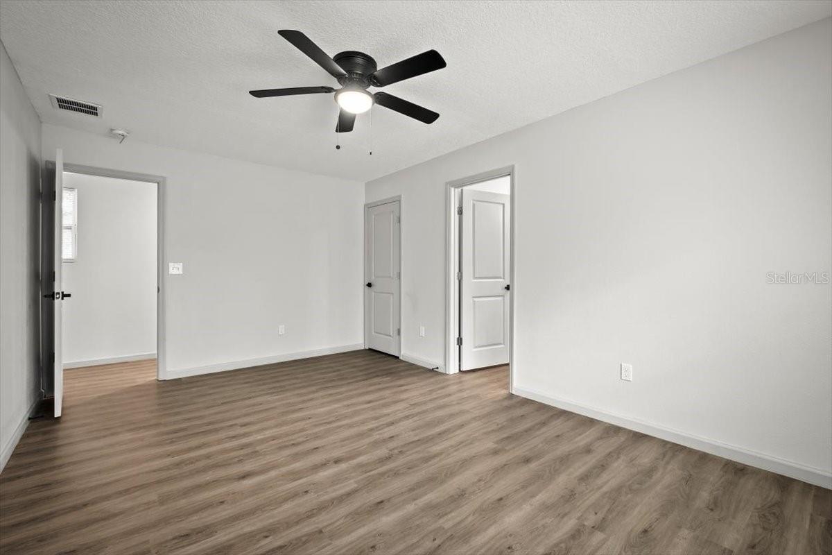 MONCRIEF PARK - Residential Lease