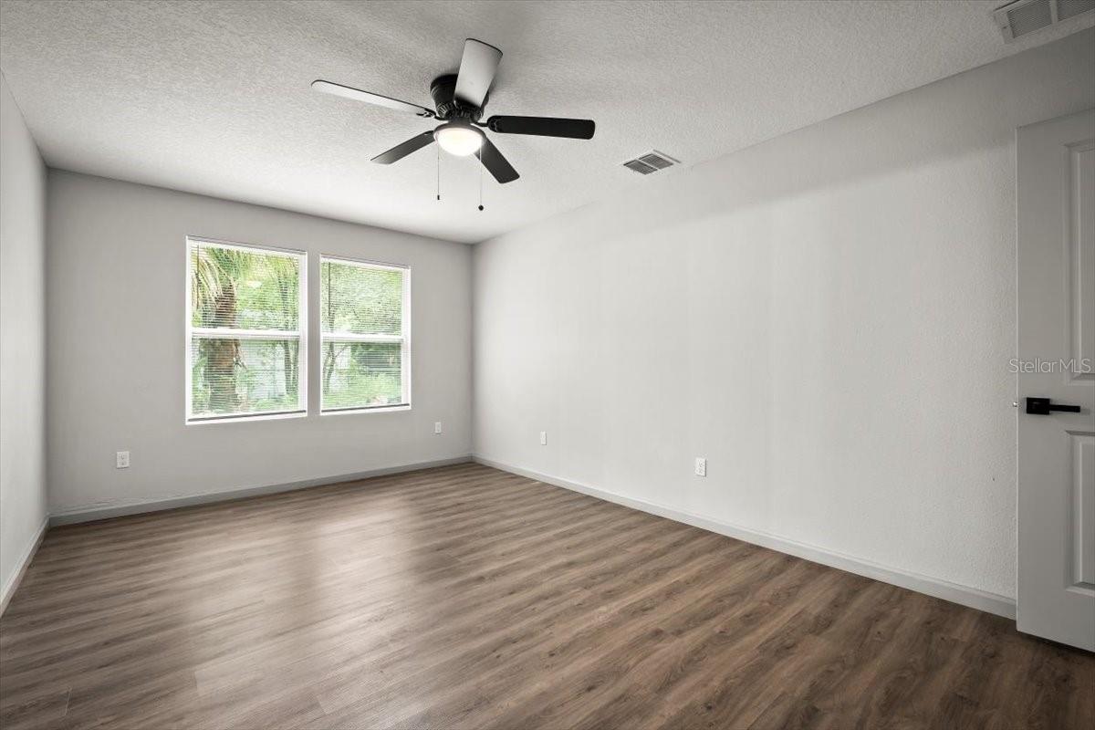 MONCRIEF PARK - Residential Lease