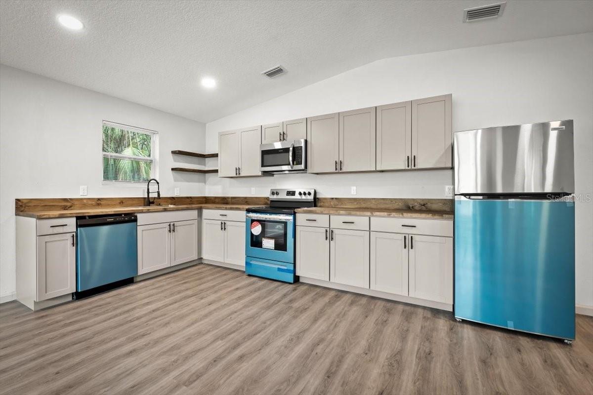 MONCRIEF PARK - Residential Lease