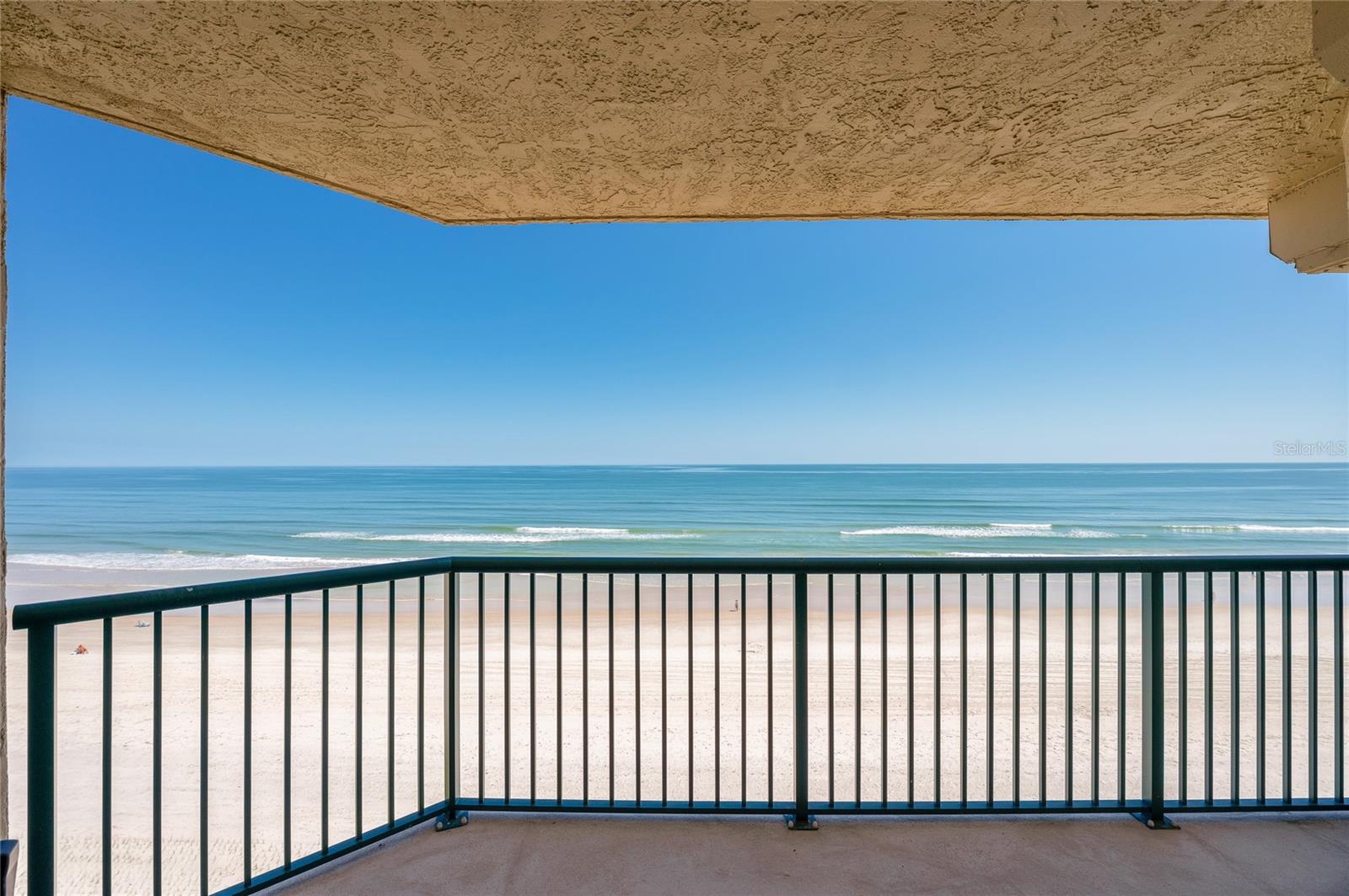 TOWERS AT PONCE INLET TOWER 01 CONDO - Residential