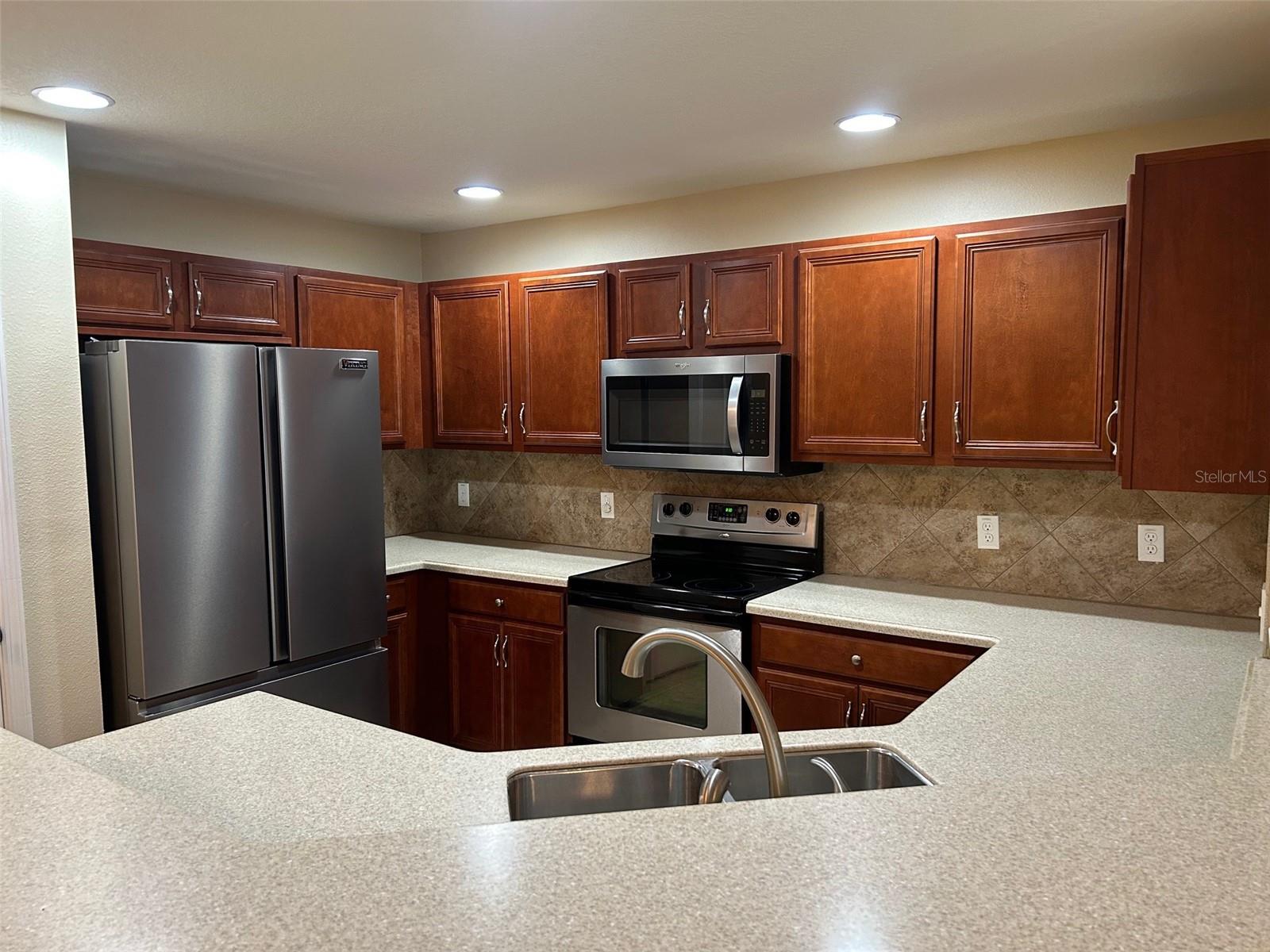 PALMETTO COVE - Residential