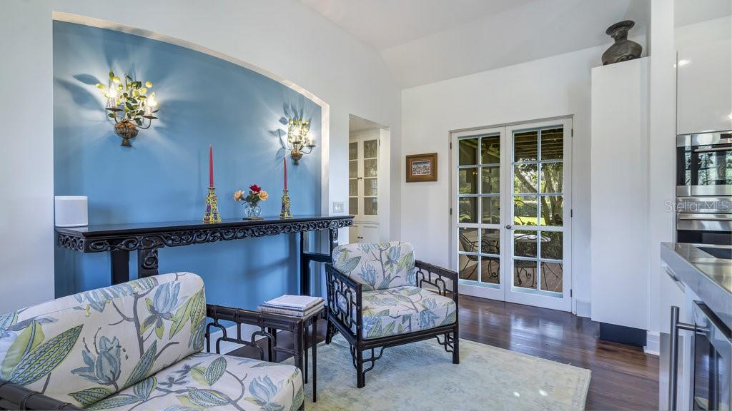 MOUNTAIN LAKE - Residential