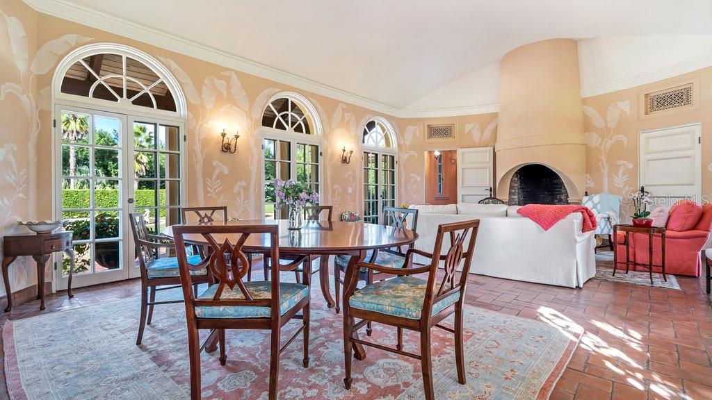 MOUNTAIN LAKE - Residential